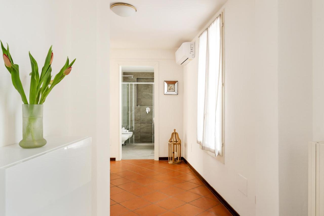 Lo Scrigno Delle 2 Torri! Nel Cuore Del Centro, Vicino A Via Rizzoli Bologna Exterior photo