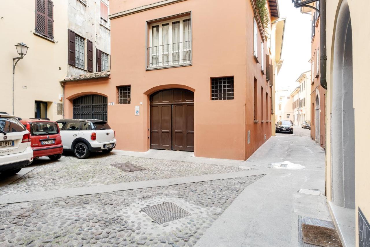 Lo Scrigno Delle 2 Torri! Nel Cuore Del Centro, Vicino A Via Rizzoli Bologna Exterior photo